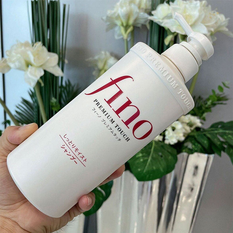 Fino Premium Touch Moist Shampoo 550ml